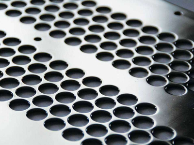 Gia công đột lỗ tấm tại Bình Dương